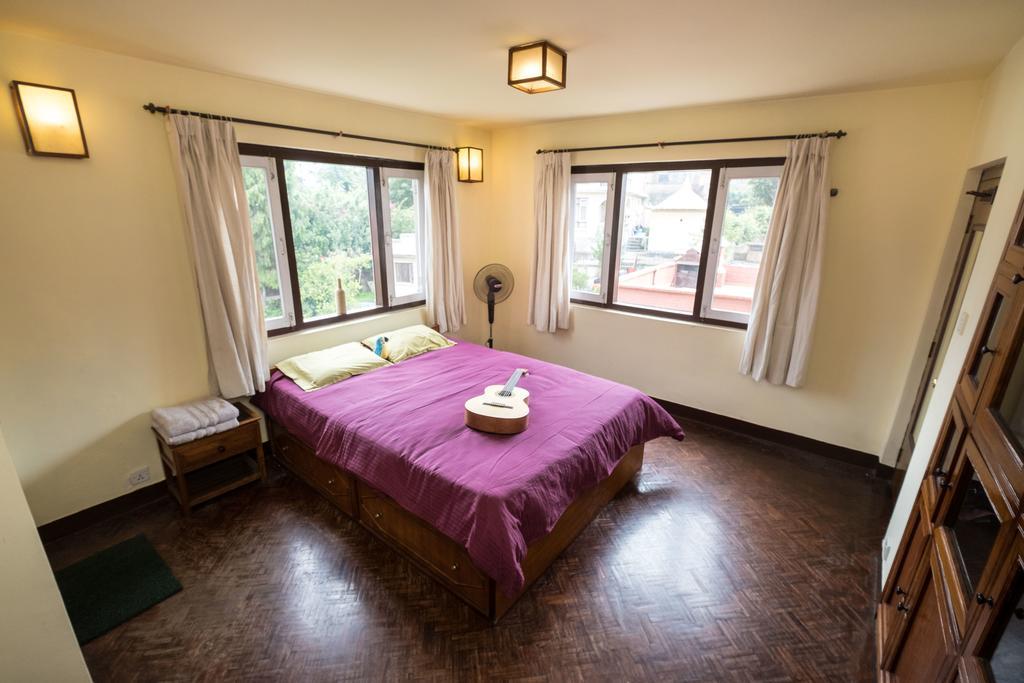 Swayambhu View Guest House Катманду Екстер'єр фото